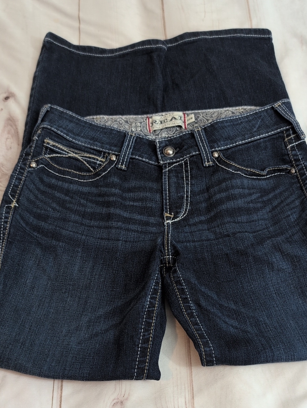Ariat R.E.A.L. Women’s 31R Mid Rise Whipstitch Bootcut Stretch Jeans Dark Wash